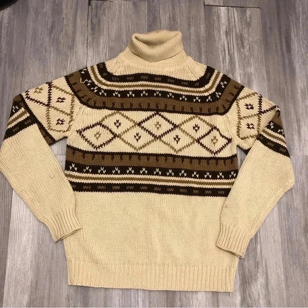 Vtg K-Mart Women’s Pullover Turtleneck Sweater Aztec Print Grandma core Hippie